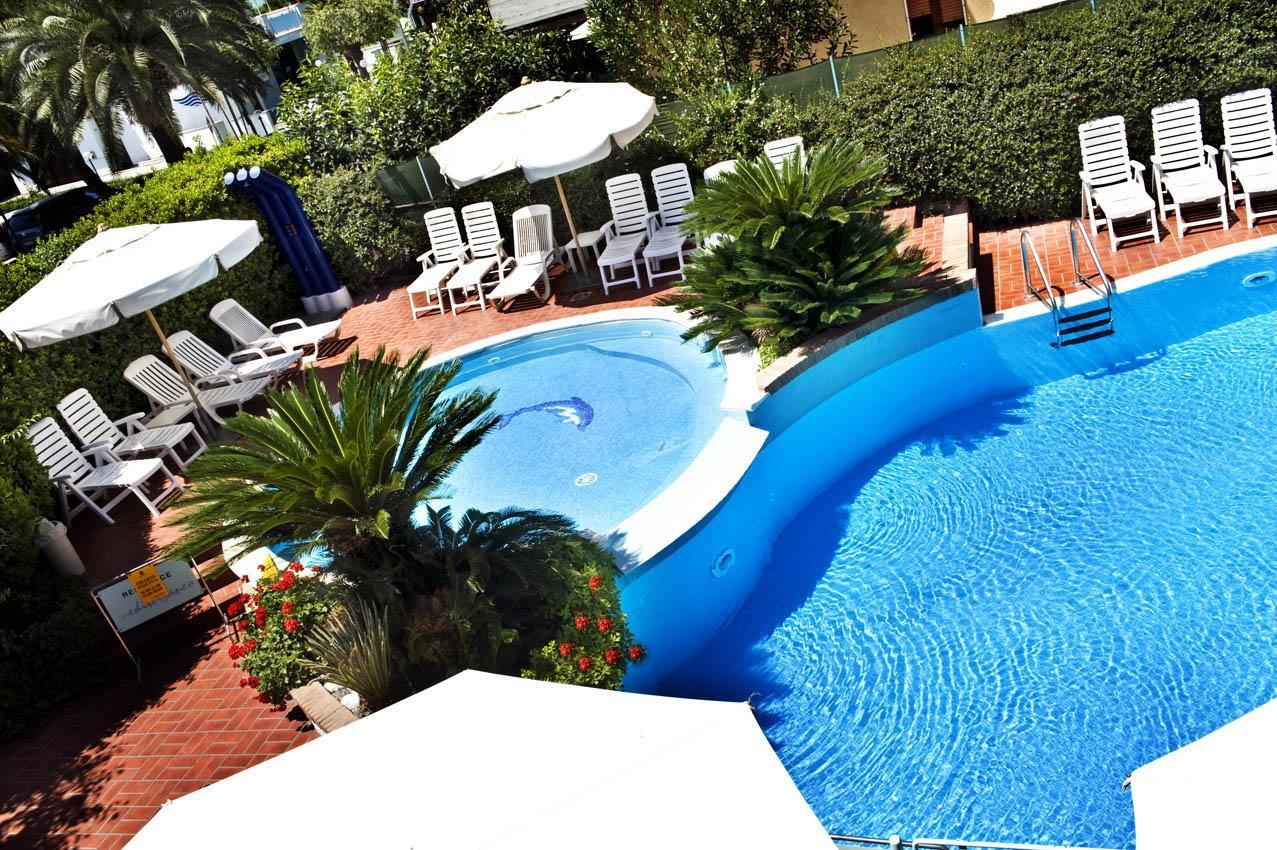 Residence Mediterraneo San Benedetto del Tronto Eksteriør billede