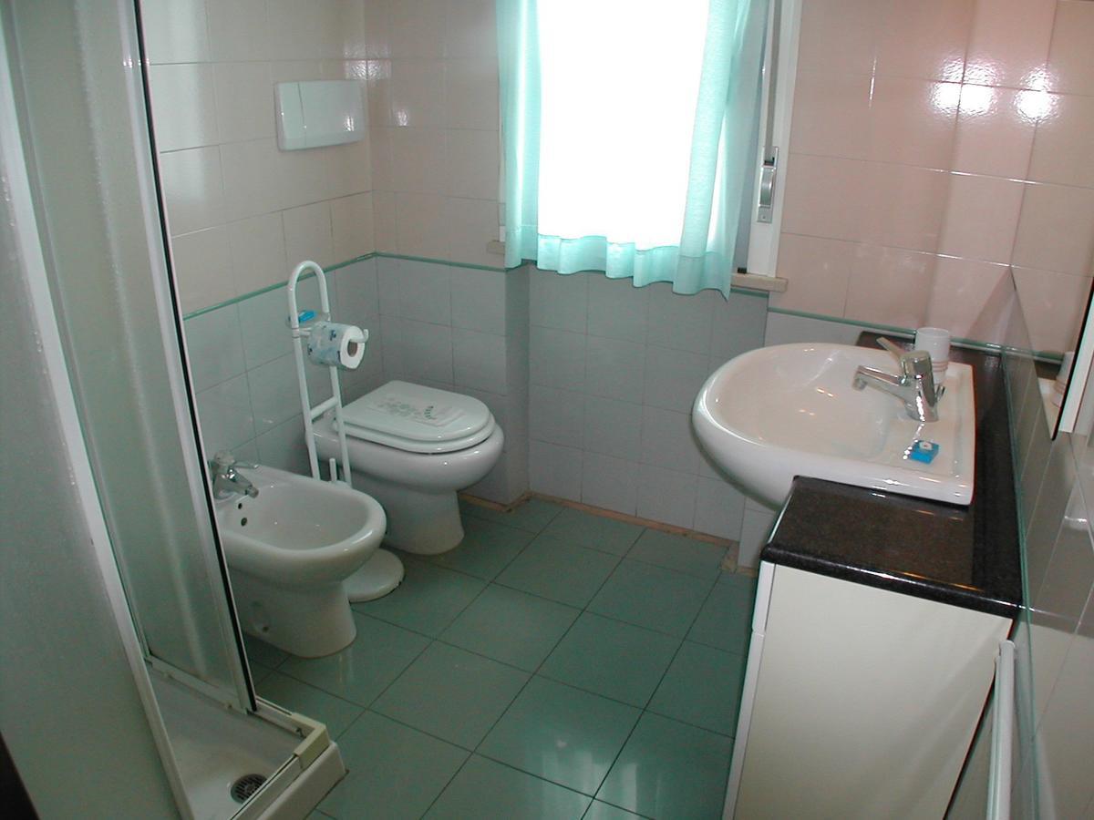 Residence Mediterraneo San Benedetto del Tronto Værelse billede