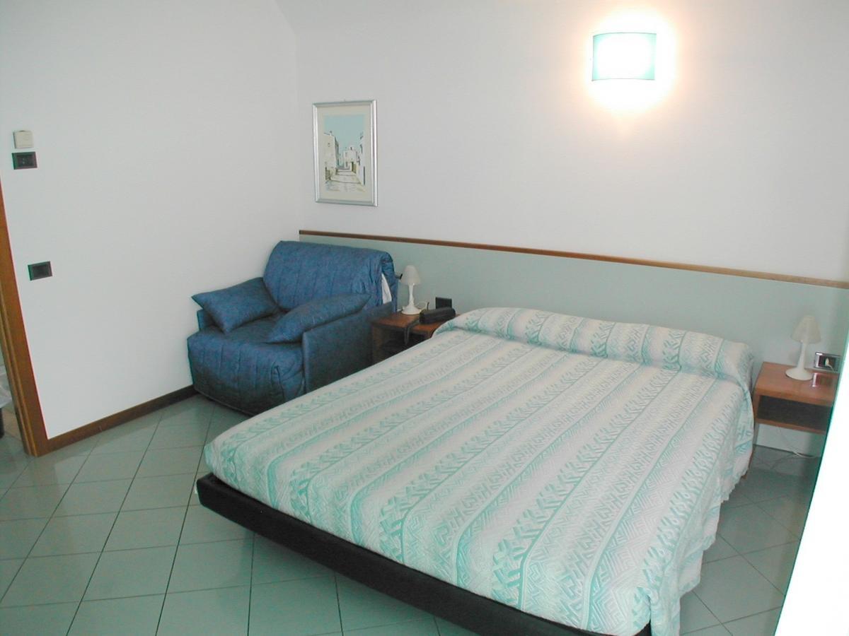 Residence Mediterraneo San Benedetto del Tronto Eksteriør billede